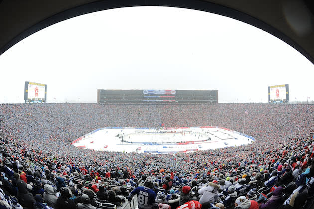 Detroit Red Wings-Toronto Maple Leafs to meet in 2014 NHL Winter Classic at  Michigan Stadium 