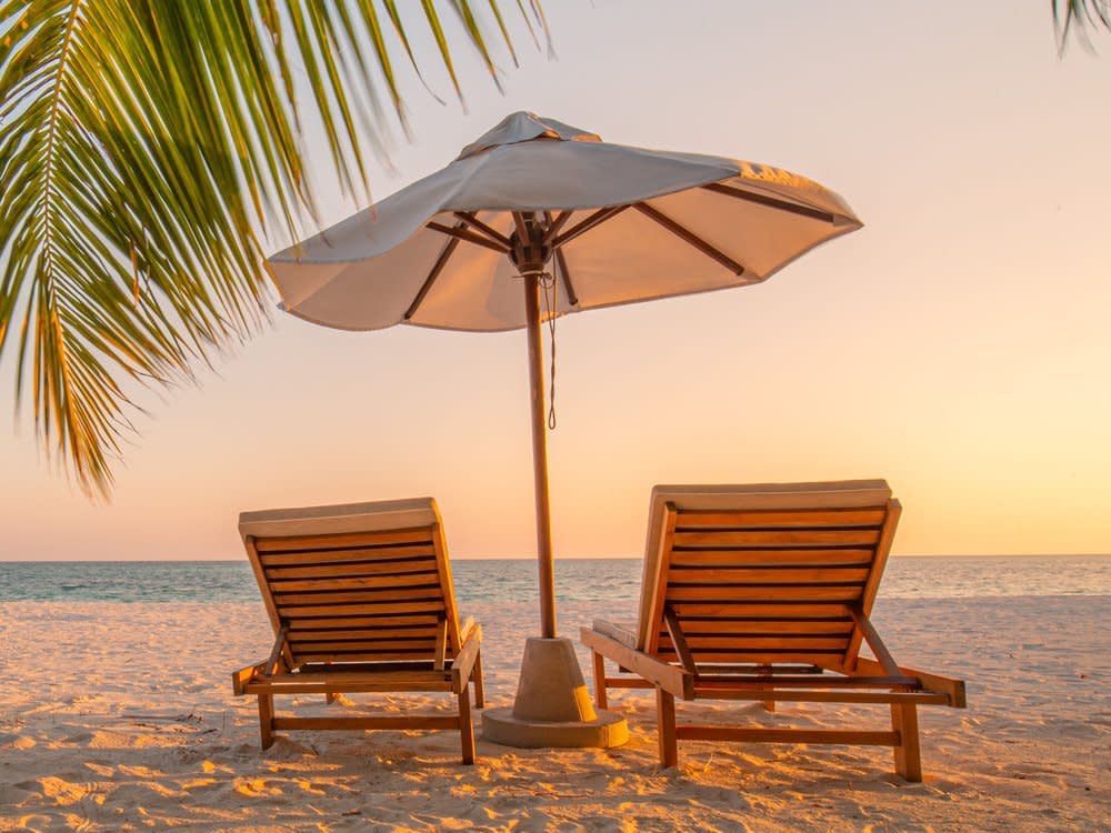 Auf den Seychellen können Reisende im Juni entspannt die Seele baumeln lassen. (Bild: icemanphotos/Shutterstock.com)