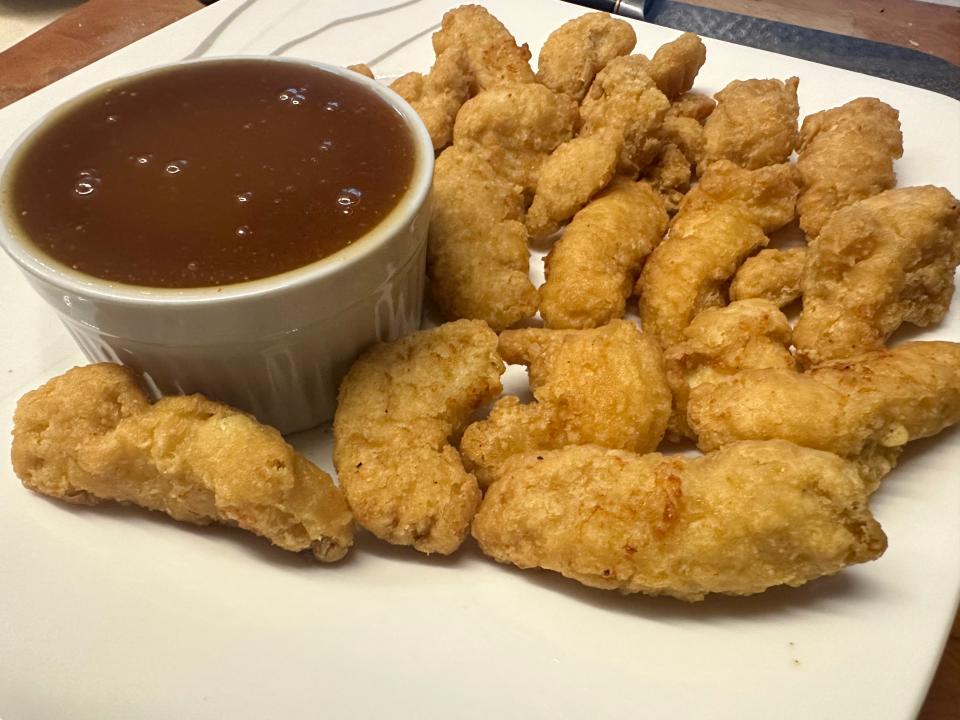 aldi orange chicken fried chicken with bowl of sauce