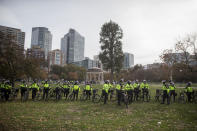 <p>Police surround the barricades preventing counter-protesters from entering the area where an Alt-Right organized free speech event was taking place on the Boston Common on Nov. 18, 2017, in Boston, Mass. (Photo: Scott Eisen/Getty Images) </p>