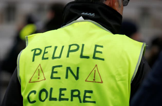 Les gilets jaunes annoncent leur retour face à la hausse des prix du carburant (photo d'illustration prise lors du premier anniversaire des gilets jaunes le 16 novembre 2019 - REUTERS/Charles Platiau) (Photo: Charles Platiau via Reuters)