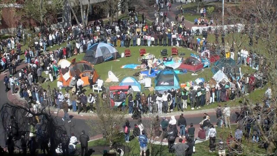 PHOTO: Police respond to an encampment started by students protesting the war in Gaza at Northeastern University in Boston, April 25, 2024. (WCVB)