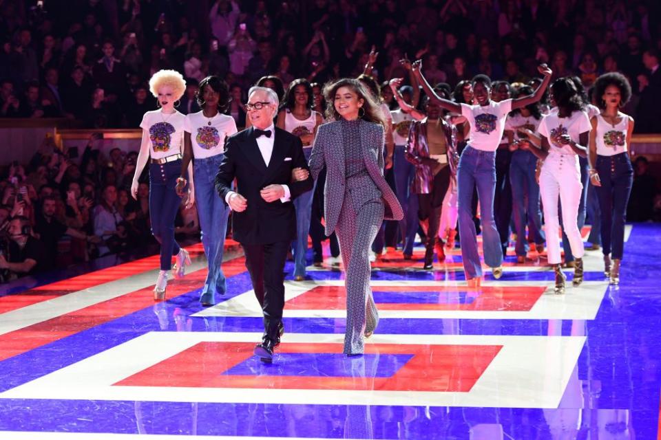 tommy hilfiger tommynow spring 2019 tommyxzendaya premieres runway at the theatre des champs elysees in paris