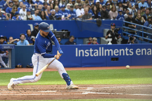 Blue Jays' Gurriel (hamstring) not on roster for wild-card series vs.  Mariners