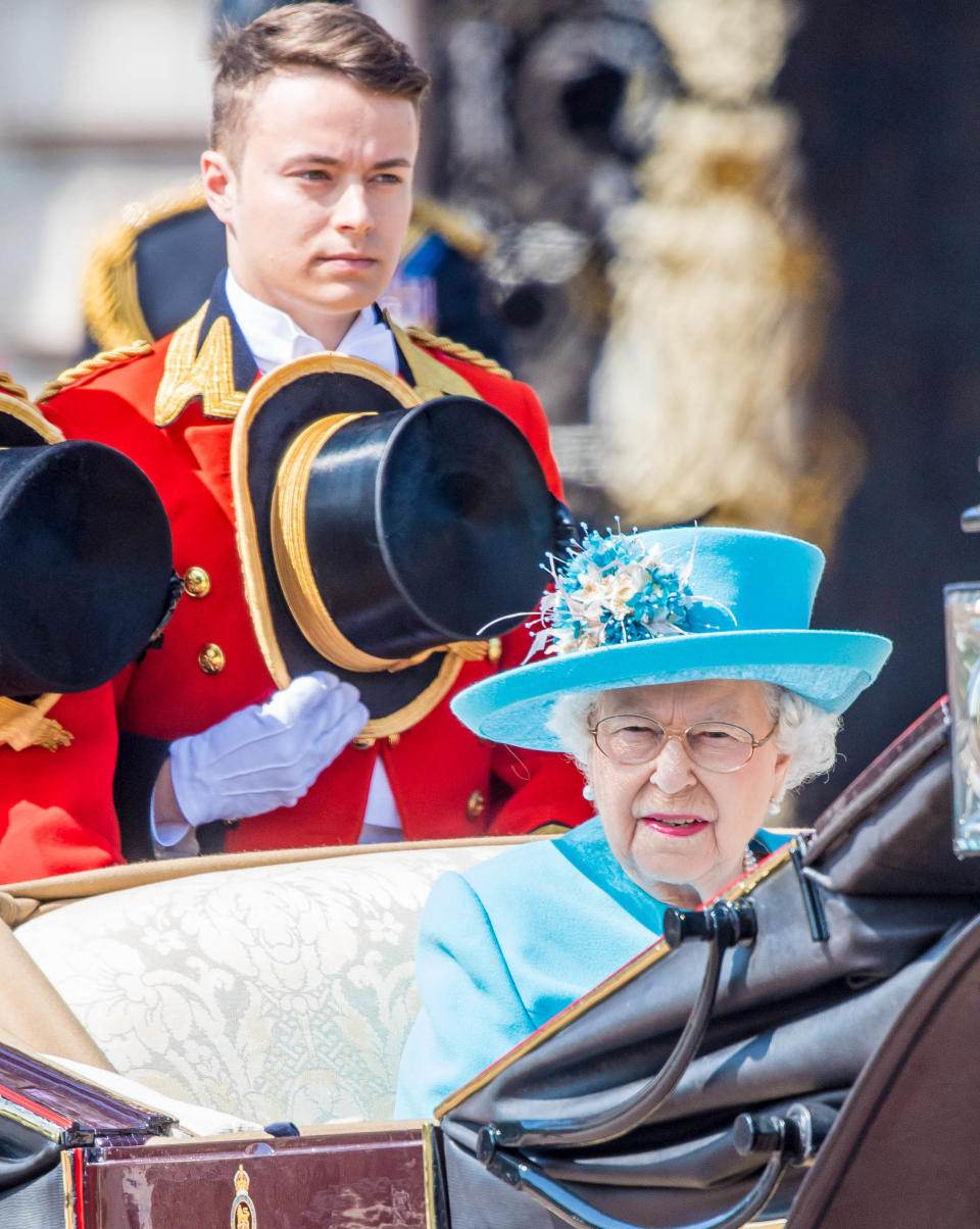 Ollie Roberts arbeitete zuvor bei der Royal Air Force, bevor man ihn als Bediensteten der Queen einstellte. (Bild: WENN)