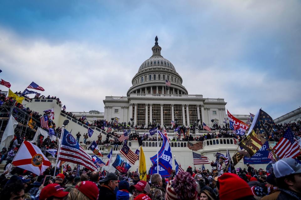 A mob outside the US Capitol.