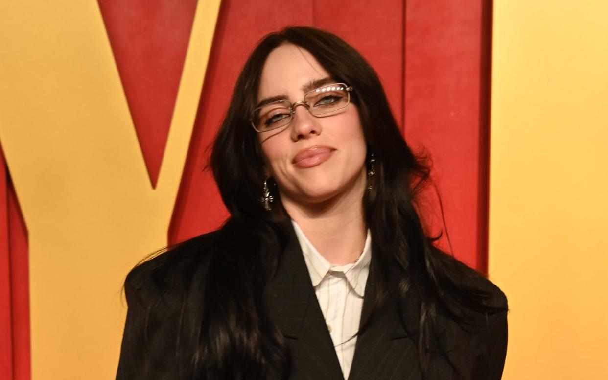 Auch eine Prominente wie Billie Eilish hat mit Dating-Problemen wie Ghosting zu kämpfen. (Bild: Jon Kopaloff / Getty Images for Vanity Fair)