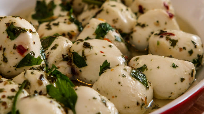 Marinated mozzarella balls