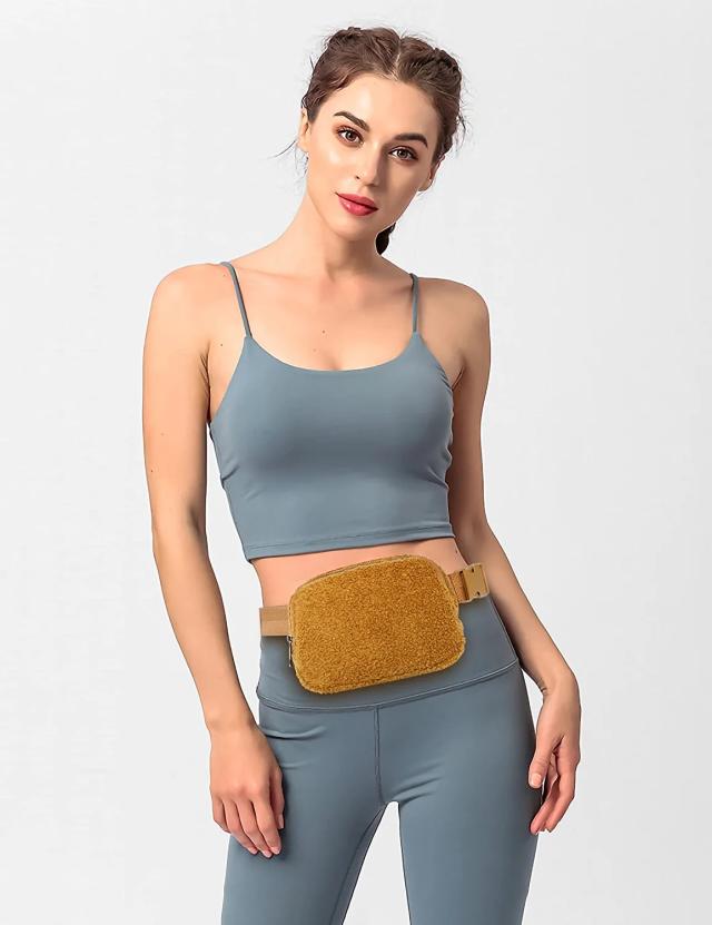 Lululemon belt bag dupe review #latina #latinotiktok #lifestyle #con