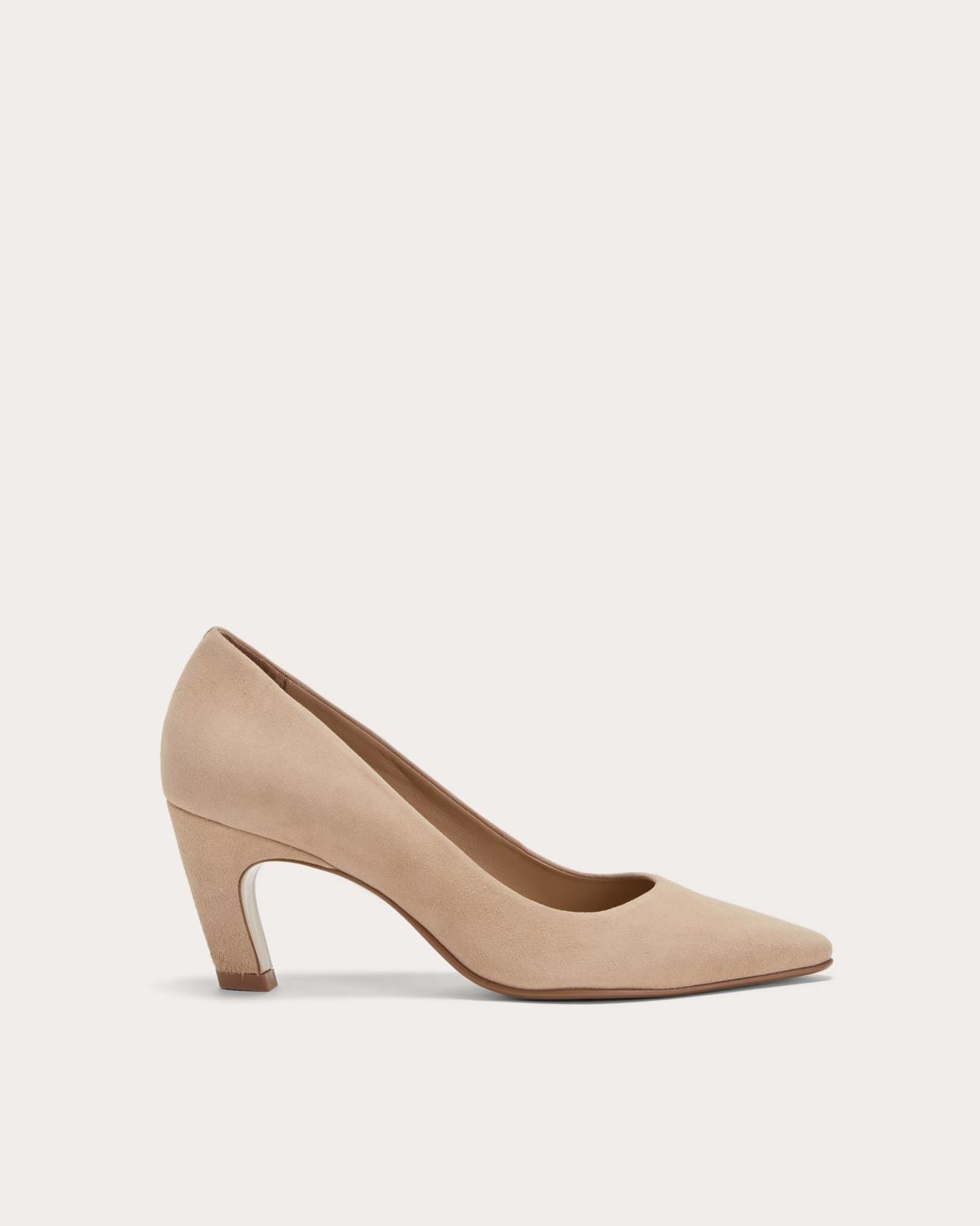 <p><a href="https://go.redirectingat.com?id=74968X1596630&url=https%3A%2F%2Fwww.everlane.com%2Fproducts%2Fwomens-banana-pump-blush-tan%3Fcollection%3Dwomens-shoes&sref=https%3A%2F%2Fwww.harpersbazaar.com%2Fshopping%2Fg61899383%2Fmost-comfortable-nude-heels%2F" data-i13n="elm:affiliate_link;elmt:premonetized" rel="sponsored" target="_blank" data-ylk="slk:Shop Now;elm:affiliate_link;elmt:premonetized;itc:0;sec:content-canvas" class="link rapid-noclick-resp rapid-with-clickid etailiffa-link">Shop Now</a></p> <p>Banana Pump</p> <p>Everlane</p> <p>$188.00</p>