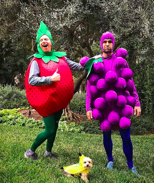 <p>The <i>Modern Family</i> star and his husband, Justin Mikita, made a healthy choice. The strawberry and bunch of grapes were joined by their dog, which was a banana. (Photo: <a rel="nofollow noopener" href="https://www.instagram.com/p/Ba7q8SMHyFO/?hl=en&taken-by=jessetyler" target="_blank" data-ylk="slk:Jesse Tyler Ferguson via Instagram;elm:context_link;itc:0;sec:content-canvas" class="link ">Jesse Tyler Ferguson via Instagram</a>) <br><br></p>