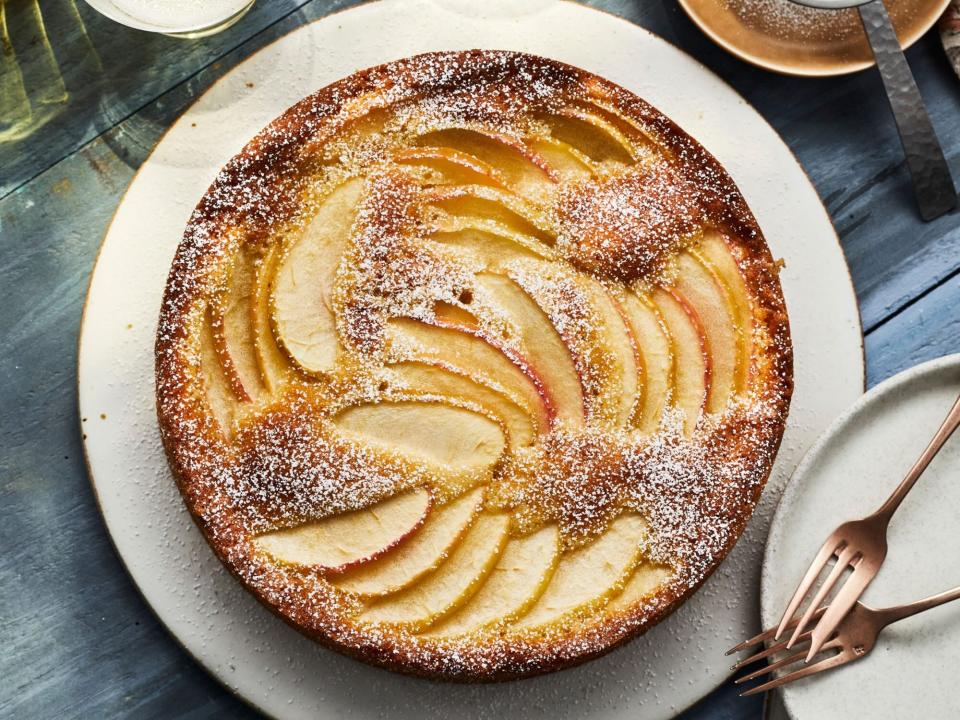 Buttery Apple-Almond Cake