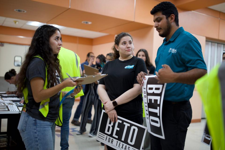 Beto O'Rourke closes his college tour in his hometown at University of Texas at El Paso.