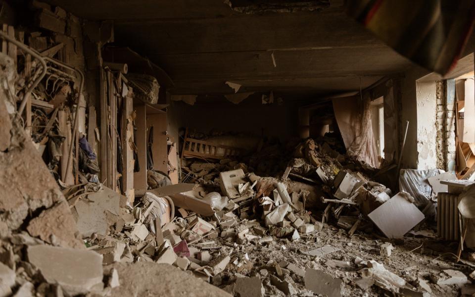 A residential building destroyed by Russian strikes in the frontline city of Avdiivka - Andre Luis Alves/Anadolu Agency