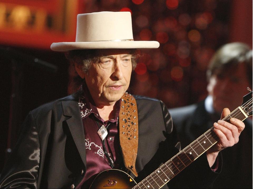 File: Bob Dylan performs onstage during the 37th AFI Life Achievement Award in 2009 (Getty Images)