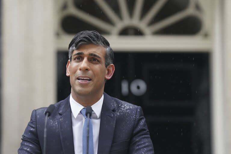 El primer ministro británico, Rishi Sunak, durante el anuncio de la fecha electoral