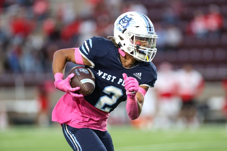 West Plains’ Jordi Hernandez (2) runs the ball in a District 2-4A Division 2 game against Perryton, Thursday night, October 19, 2023, at Happy State Bank Stadium, in Canyon, Texas. West Plains won 72-6.