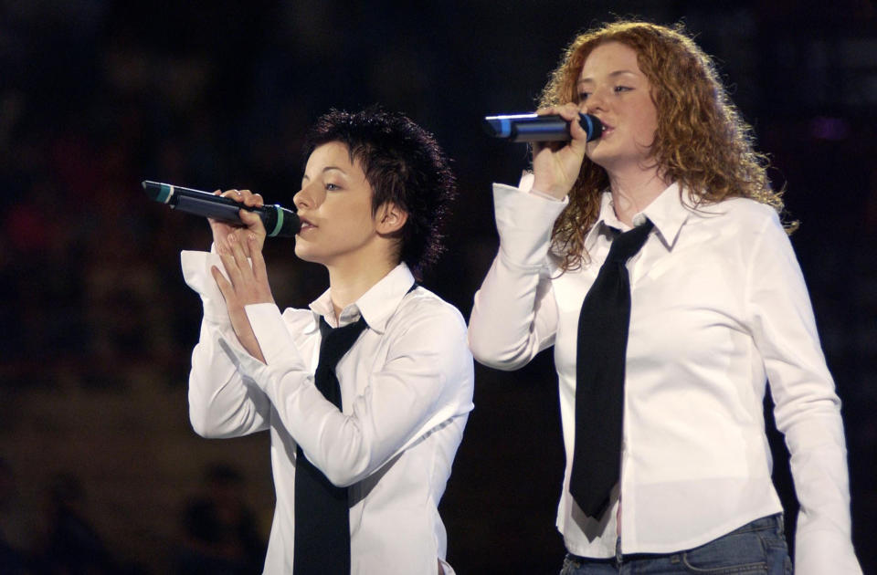 Julia Volkova and Lena Katina of t.A.T.u. perform at Festivalbar 09/07/02 Verona's Arena Italy (Photo by Diena/Brengola/WireImage)