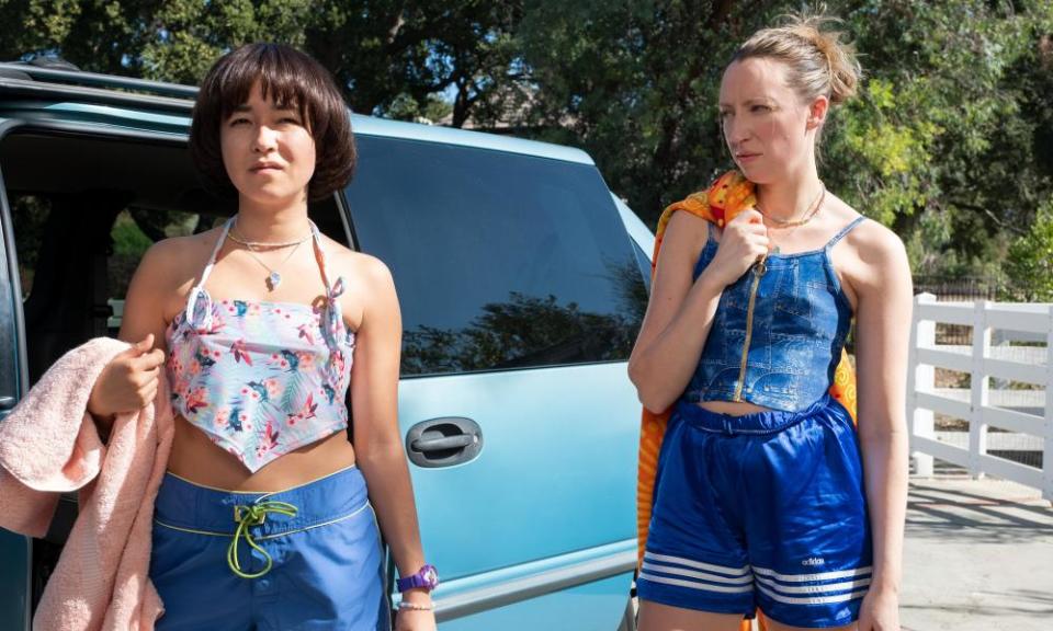 Maya Ishii-Peters (Maya Erskine) and Anna Kone (Anna Konkle) in Pen15.