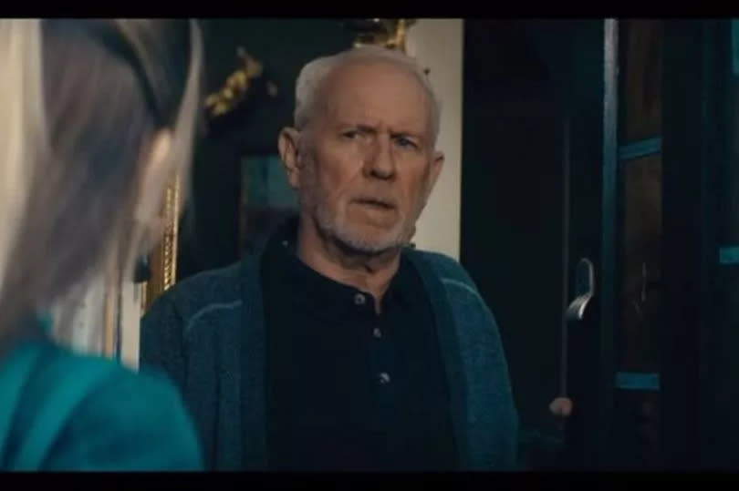 Derek Thompson landed the role of Robin Graham in Blue Lights