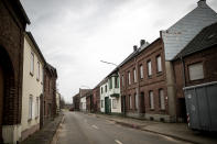 <p>Weil sich das Gotteshaus, wie das restliche Dorf Immerath auch, auf dem Gebiet des geplanten Braunkohletagebaus Garzweiler II der RWE befindet, muss sie weichen. Große Teile des Dorfes waren deshalb schon abgerissen und die Bewohner in den neu aufgebauten Stadtteil Immerath (neu) umgesiedelt worden. </p>