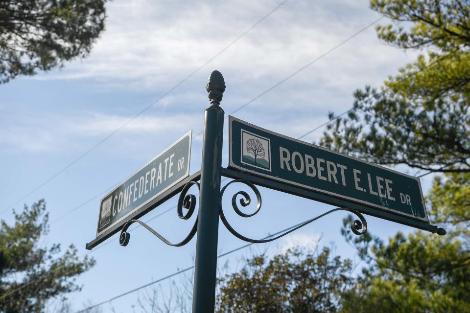Street signs of Robert E. Lee and Confederate Drive in Forest Hills, Tenn., Friday, Jan. 6, 2023. The The City of Forest Hills is suing the Tennessee Historical Commission to change the names for six of its Confederate-themed streets.