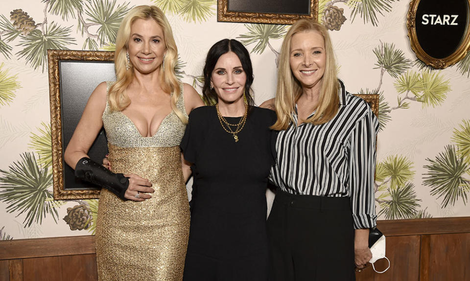 Mira Sorvino, Courteney Cox and Lisa Kudrow - Credit: Michael Kovac/Getty Images