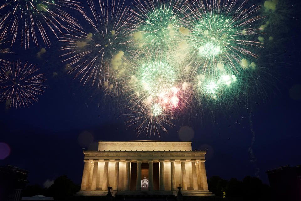 Fireworks are seen over the Lincoln Memorial during Fourth of July Independence Day celebrations in Washington, D.C. on July 4, 2019. (Photo: Joshua Roberts/Reuters)