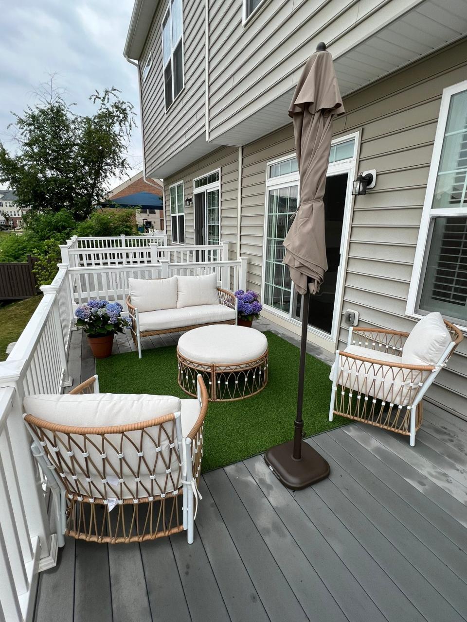 Lauren Brown purchased this $800 patio set from Walmart shortly after seeing it promoted by an Instagram influencer.