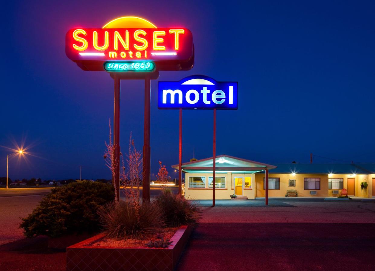 Sunset Motel 