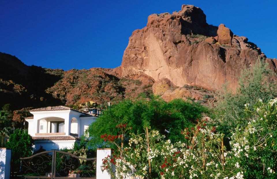 Paradise Valley property at foot of Camelback Mountain.