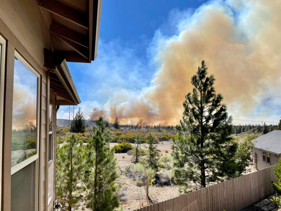 Smoke rises as the Mill Fire burns on the outskirts of  Weed, California, U.S. September 2, 2022 in this picture obtained from social media. Michael Gaio/via REUTERS  THIS IMAGE HAS BEEN SUPPLIED BY A THIRD PARTY. MANDATORY CREDIT.