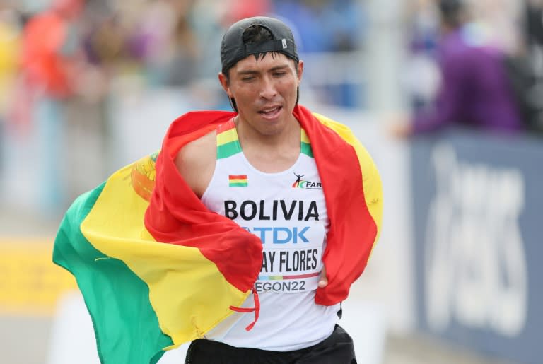 El fondista boliviano Héctor Garibay compite en el maratón del Campeonato del Mundo de Atletismo, en Eugene (Oregón, EEUU), el 17 de julio de 2022 (Andy Lyons)