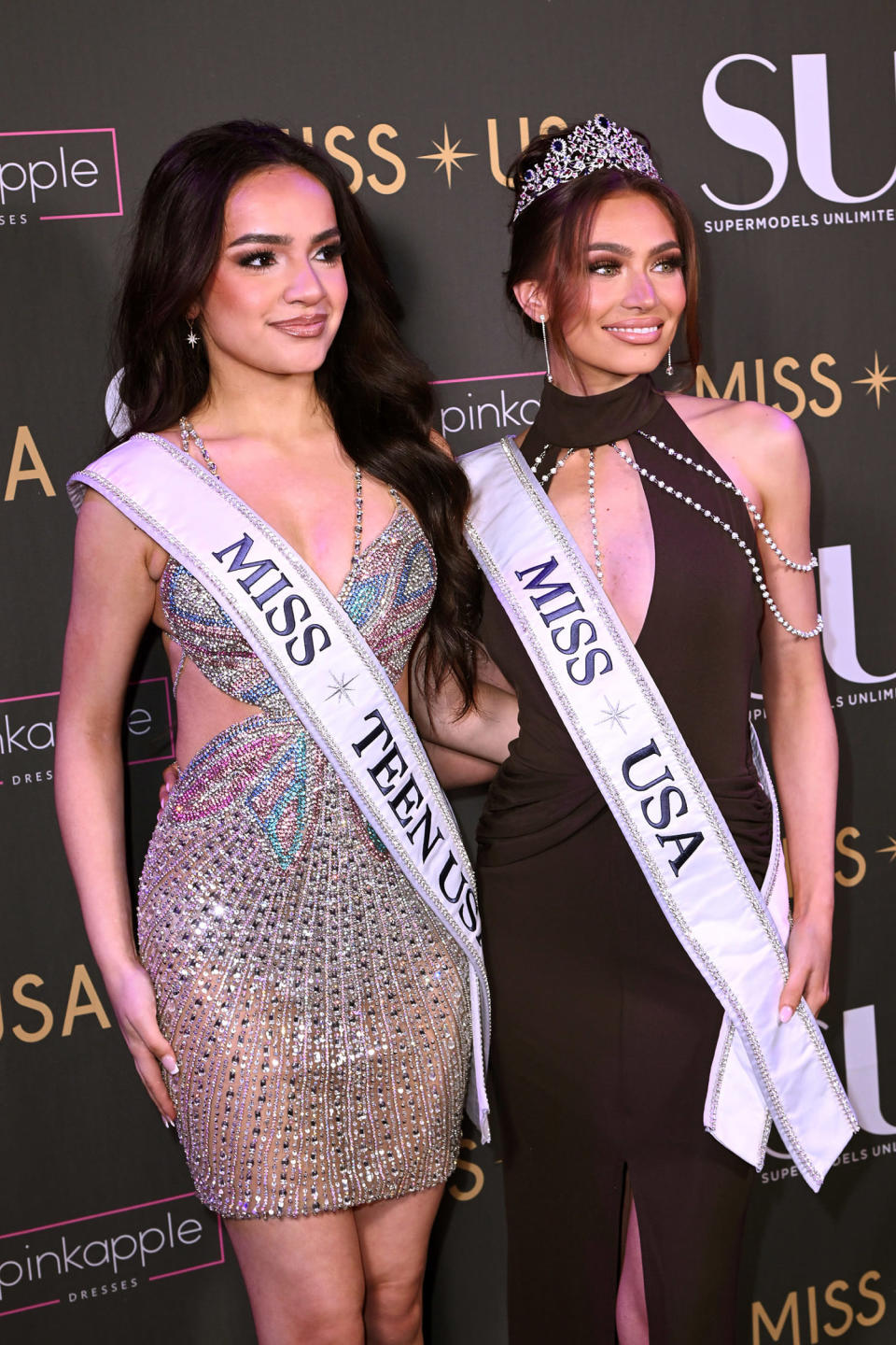 Miss Teen USA 2023, UmaSofia Srivastava and Miss USA 2023, Noelia Voigt (Chance Yeh / Getty Images)