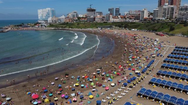 Arranca el Campeonato de Fútbol Playa en Arenas del Plata » Portal