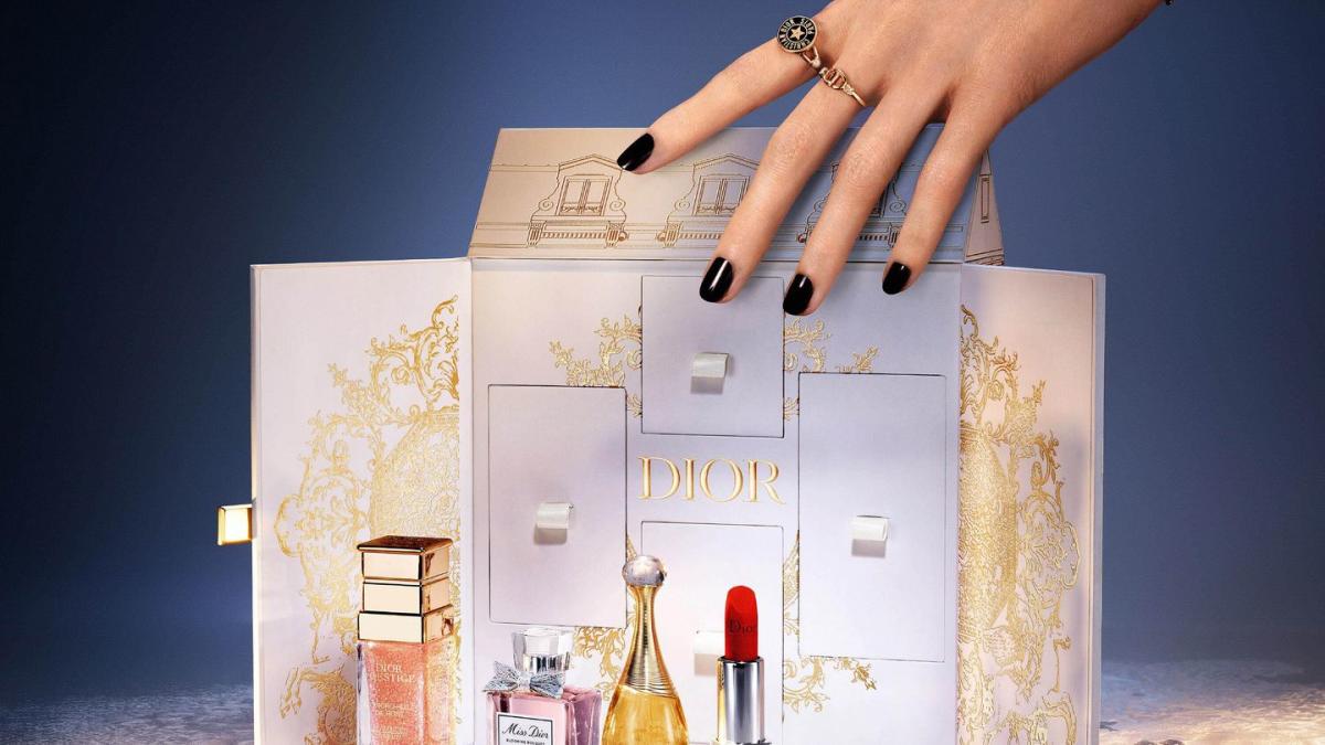 The 10 Best Perfume Advent Calendars for Any Fragrance Lover