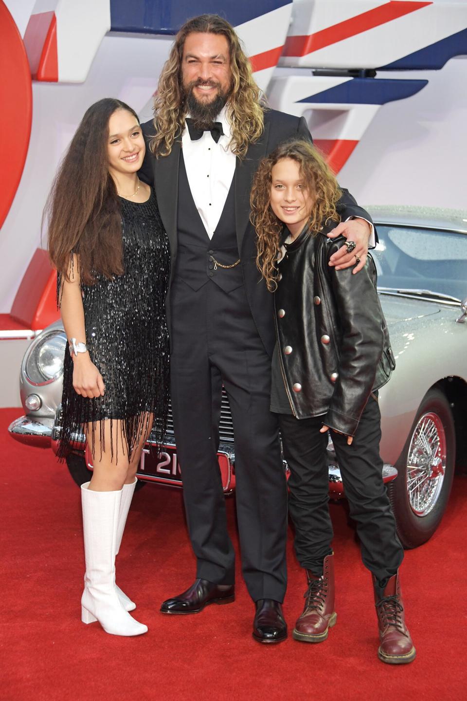 Lola Iolani Momoa, Jason Momoa and Nakoa-Wolf Manakauapo Namakaeha Momoa attend the World Premiere of 