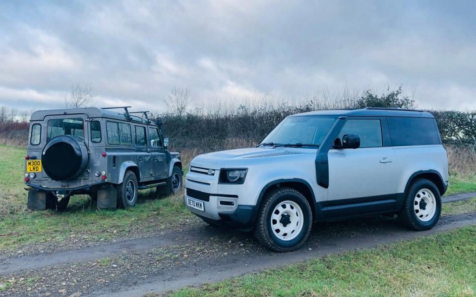 Land Rover Defender 90