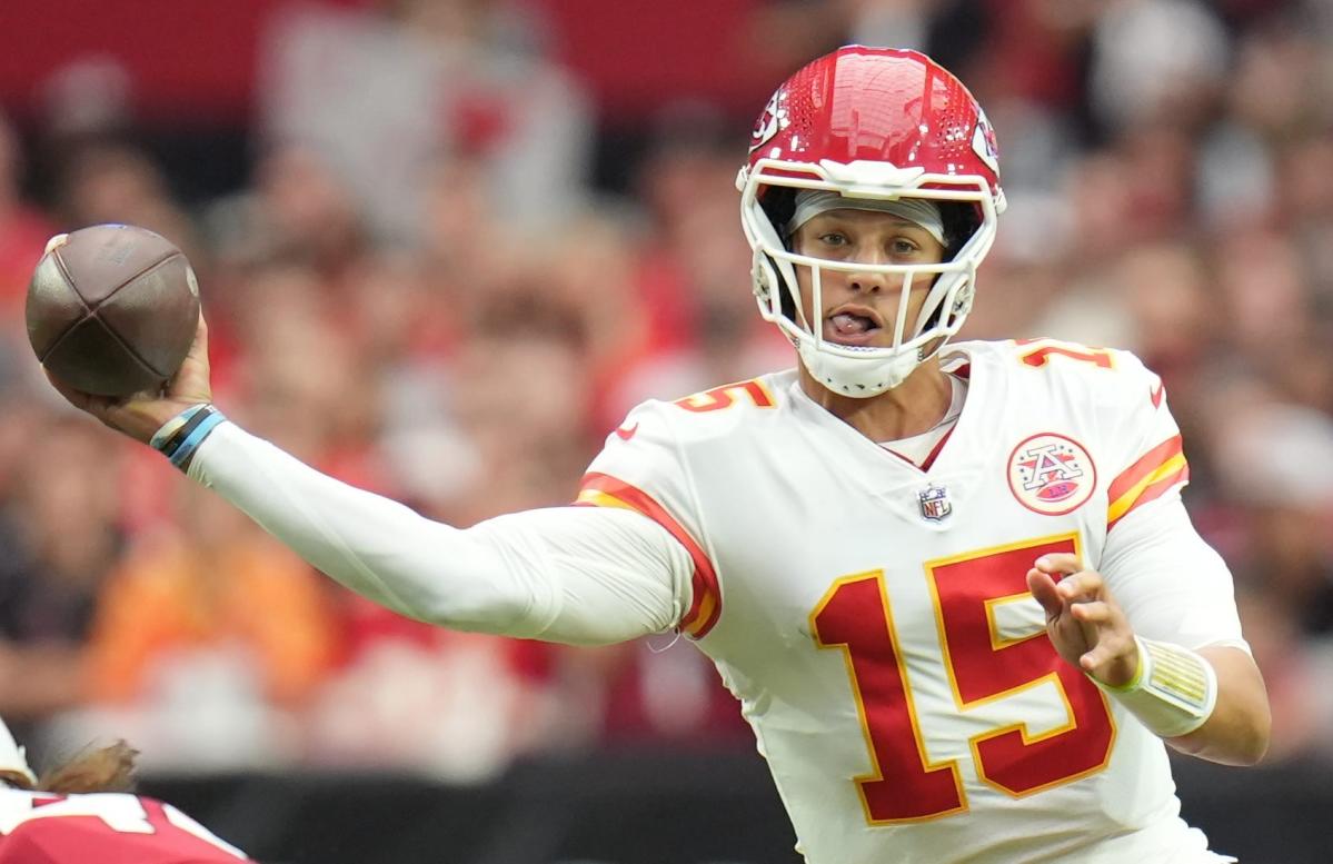 Springfield businesses react to Mahomes' deal, next Chiefs season