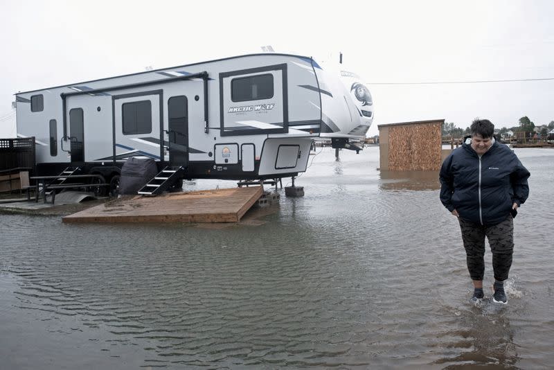 Residents clean up after Hurricane Fiona in New Brunswick