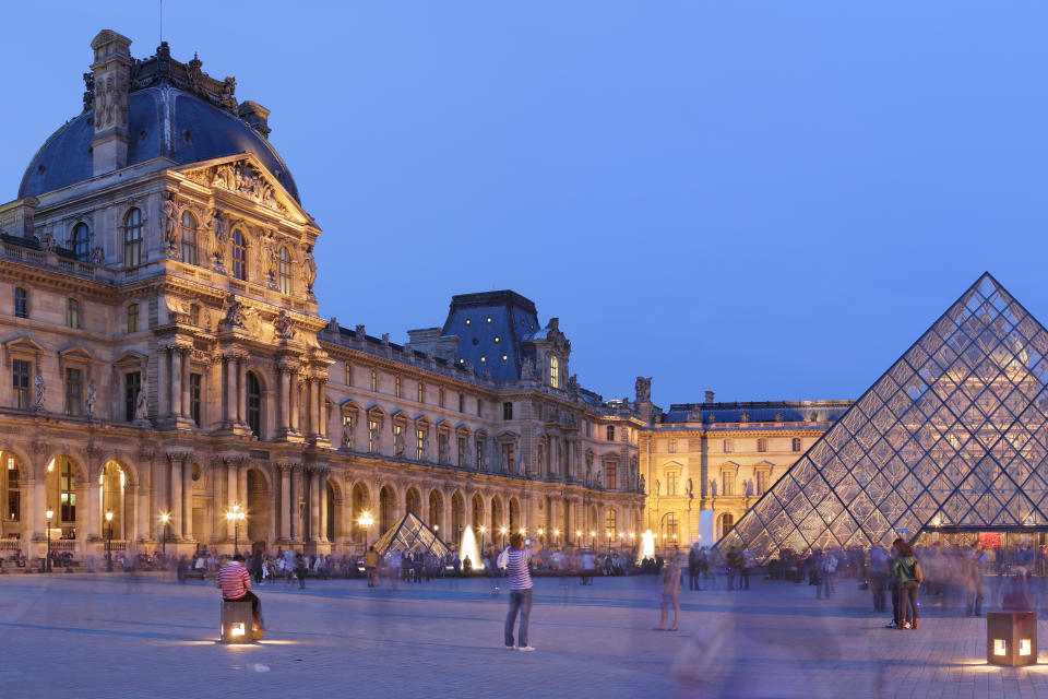 巴黎必訪觀光景點：羅浮宮（示意圖/Getty Image）