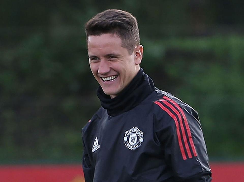 Ander Herrera believes Manchester City are under more pressure than United: Manchester United