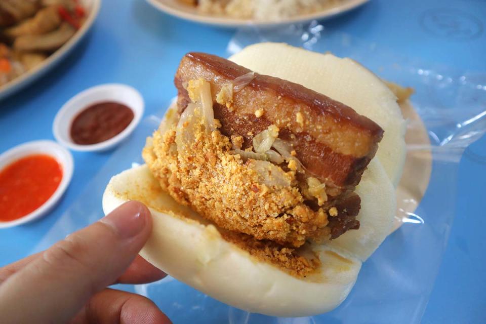 taiwan fan bao - gua bao opened