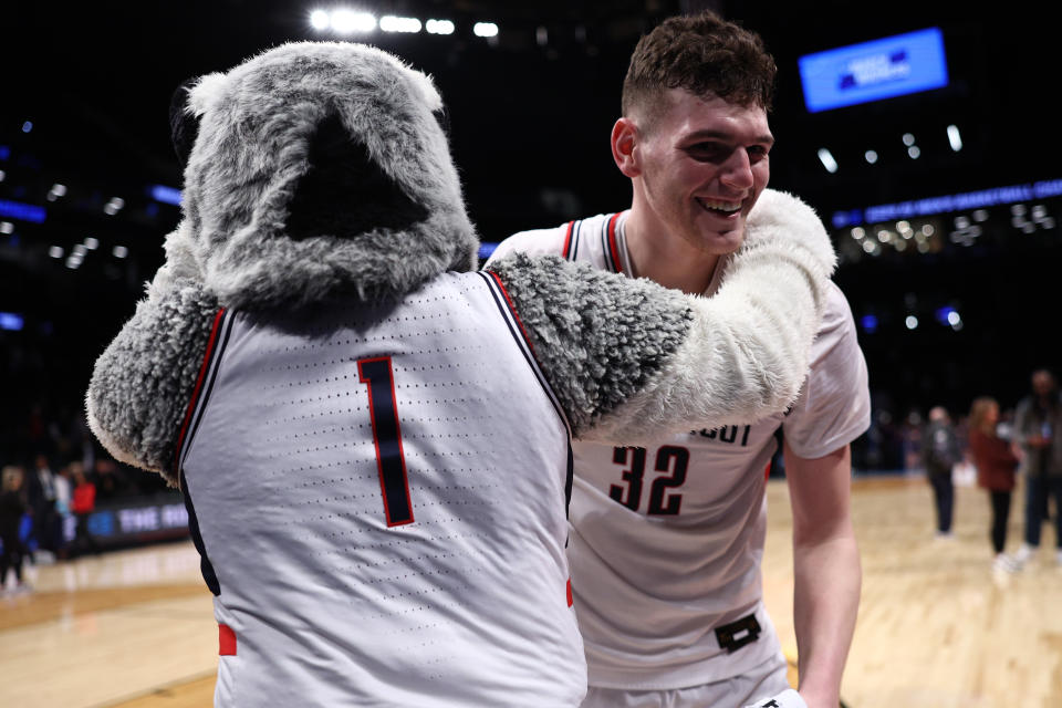 Donovan Clingan and the Connecticut Huskies were one of the many favorites to advance to the Sweet 16. (Photo by Elsa/Getty Images)