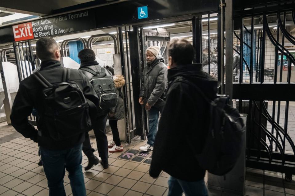 Hundreds of cops will blanket the subways over the next week to target fare-beaters as concerns continue over transit crime. Stefano Giovannini
