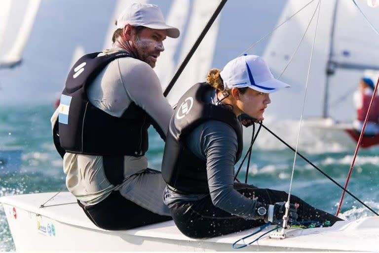 Julio Alsogaray y Malena Sciarra durante el Campeonato Europeo de Snipe 2023 en Lago Garda, Italia