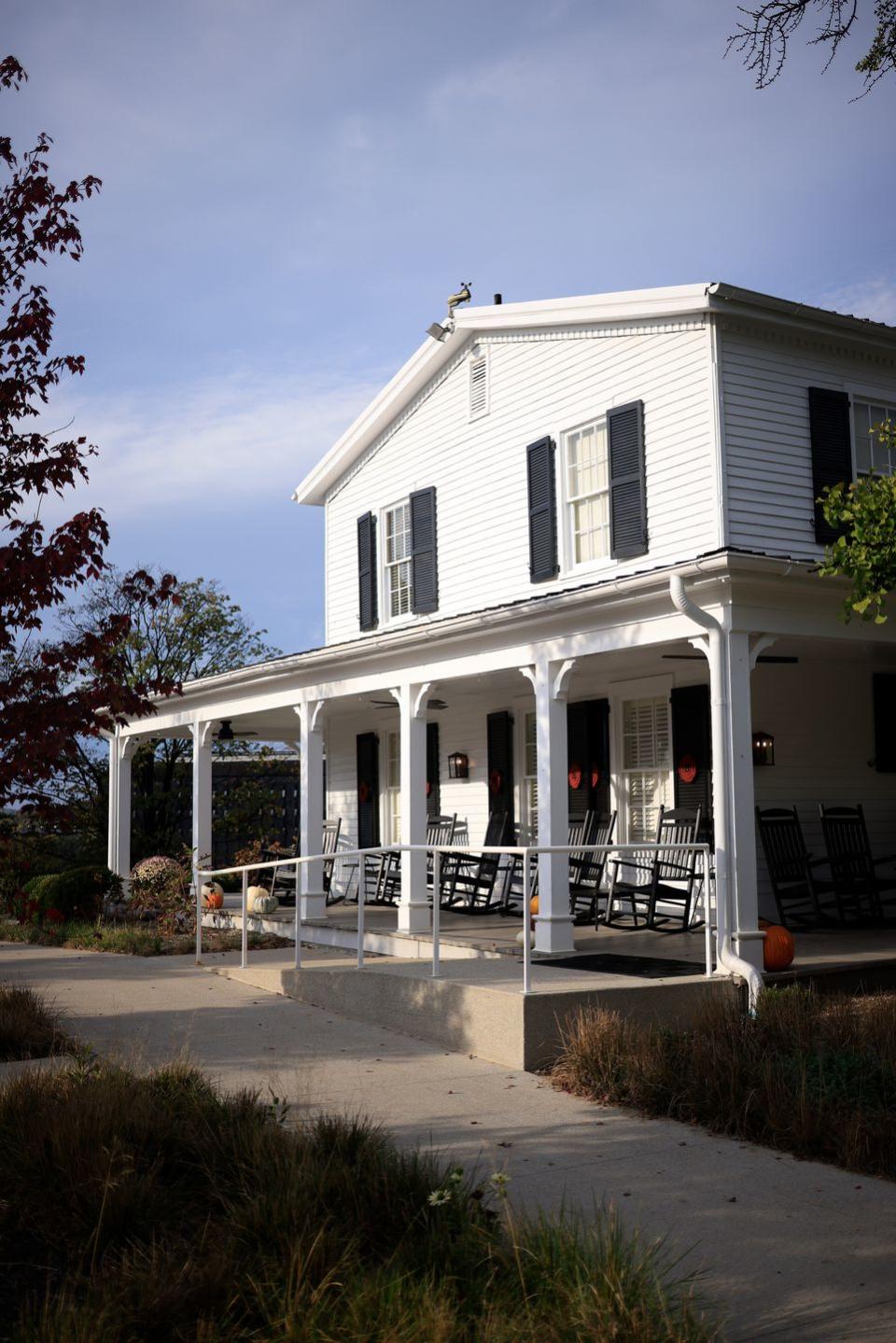 t jeremiah beam house, a white house with columns