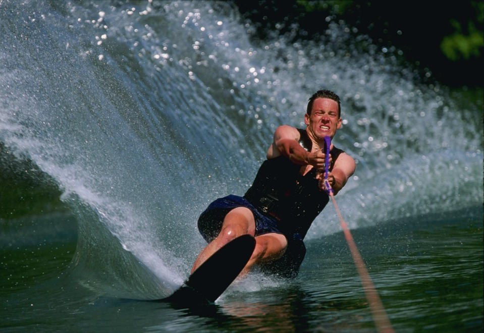 Lance Armstrong water skiing