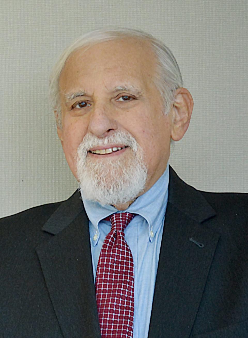 Steven H. Steinglass is dean emeritus at the Cleveland State University College of Law, where he has taught, lectured, and written about the Ohio Constitution for more than three decades. From 2013 to 2017, he served as the Senior policy advisor for the Ohio Constitutional Modernization, and he is the co-author of &quot;The Ohio State Constitution (Oxford University Press).&quot;