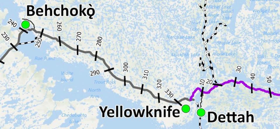 A map showing the kilometre markers from Behchokǫ̀ to Yellowknife. N.W.T. Fire said Monday that residents between kilometres 284 and 320 should evacuate their property. 